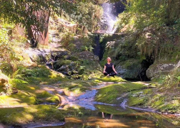 Yoga mit Sara - Achtsames Üben